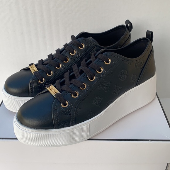 New GUESS Women's Neeka Lace Up Platform Logo Sneakers SZ 9 - Picture 13 of 13